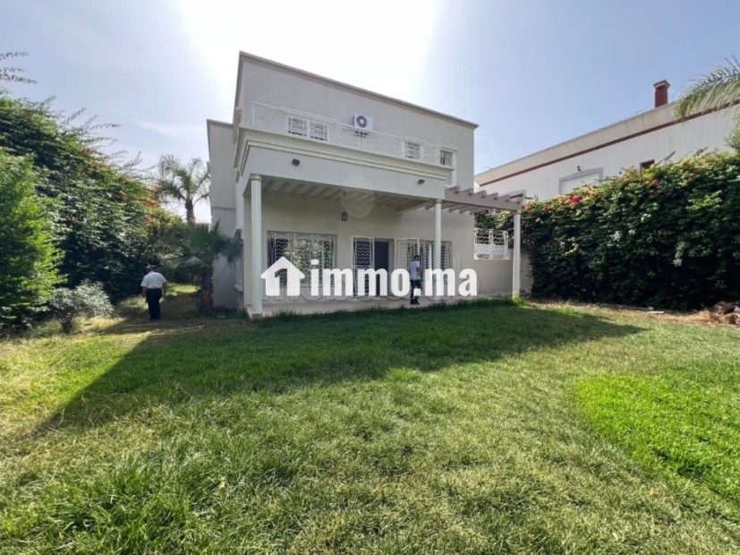 Superbe villa à louer à Californie. 6 grandes pièces. Jardin et terrasse - Location Immobilier - Casablanca - photo 1