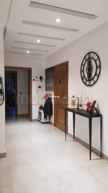 Location d'un appartement à Gauthier. Surface totale 300 m². Porte blindée, sécurité - Location Immobilier - Casablanca - photo 2