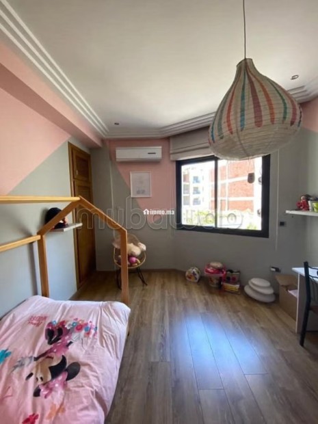 Location d'un appartement à Gauthier. Surface totale 300 m². Porte blindée, sécurité - Location Immobilier - Casablanca - photo 6