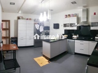 Location d'un appartement à Gauthier. Surface totale 300 m². Porte blindée, sécurité - Appartement à louer - Casablanca
