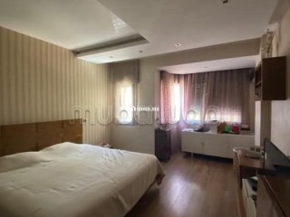 Location d'un appartement à Gauthier. Surface totale 300 m². Porte blindée, sécurité - Appartement à louer - Casablanca