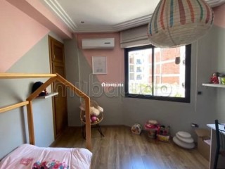 Location d'un appartement à Gauthier. Surface totale 300 m². Porte blindée, sécurité - Appartement à louer - Casablanca