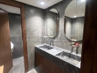 Appartement en location à Triangle d'Or. 4 pièces confortables. Porte blindée et chauffage central - Appartement à louer - Casablanca