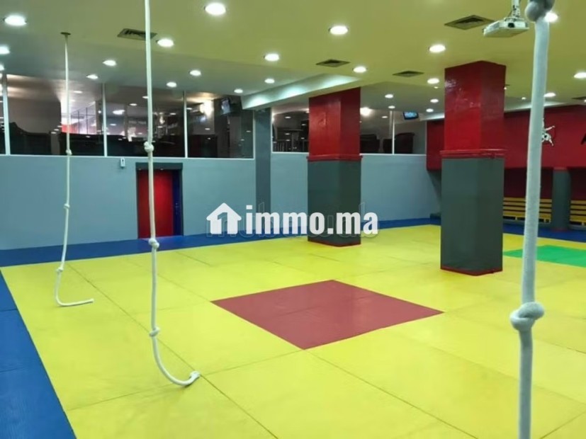 Local commercial en vente à Les princesses. Surface totale 301 m² - Vente Immobilier - Casablanca - photo 1