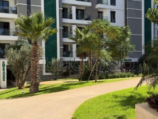Très bel appartement en location à Hay Al Rajaa Fillah. 4 pièces confortables. Bien meublé - Appartement à louer - Rabat