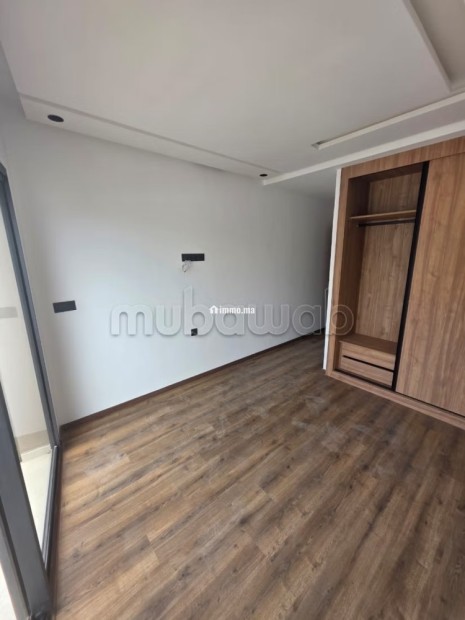 Superbe appartement à vendre à Ferme Bretonne Hay Arraha. 2 chambres agréables. Fenêtres double vitrage et chauffage central - Vente Immobilier - Casablanca - photo 2