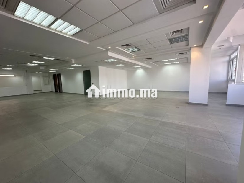 Superbe bureau à louer à Racine – Emplacement idéal - Location Immobilier - Casablanca - photo 1