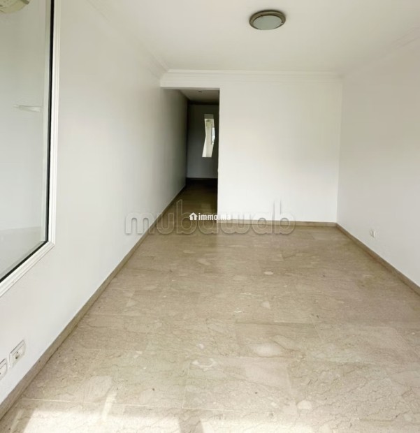 Joli appartement bien situé dans le quartier Palmier, à louer à un prix raisonnable - Location Immobilier - Casablanca - photo 8