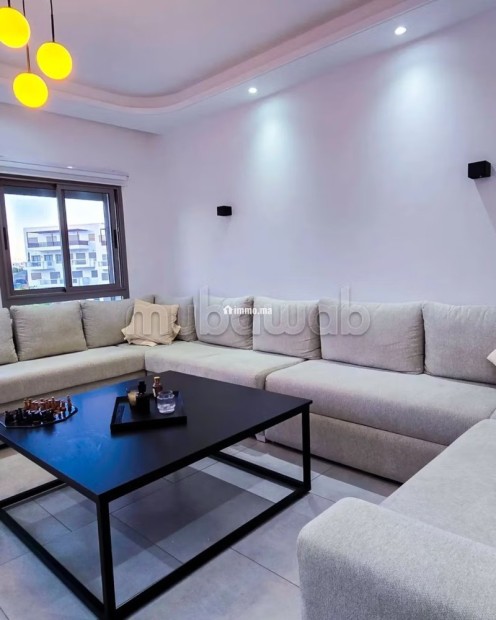 Bel appartement en location à M'Diq. Surface de 80 m². Salon traditionnel et système d'antenne parabolique - Location Immobilier - Mdiq - photo 3
