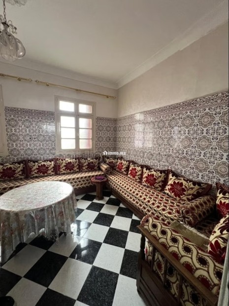 Vente villa a rénover à Quartier Al Woroud. 5 chambres. Salon Marocain, sécurité - Vente Immobilier - Casablanca - photo 5