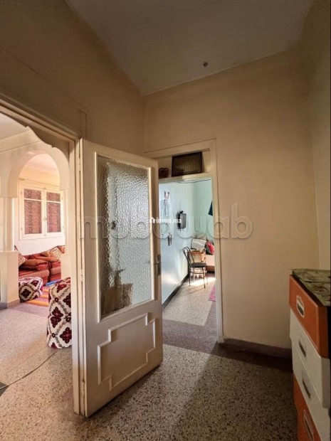 Vente villa a rénover à Quartier Al Woroud. 5 chambres. Salon Marocain, sécurité - Vente Immobilier - Casablanca - photo 7