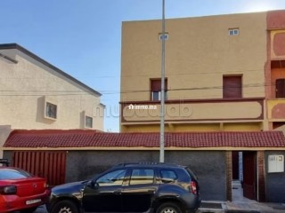 Vente villa a rénover à Quartier Al Woroud. 5 chambres. Salon Marocain, sécurité - Villa à vendre - Casablanca