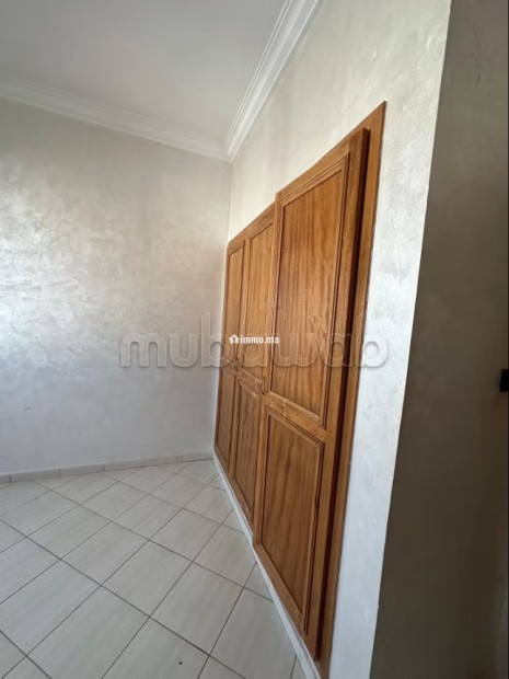 Vend appartement à Hay Salam. 3 pièces. Avec ascenseur - Vente Immobilier - Agadir - photo 3