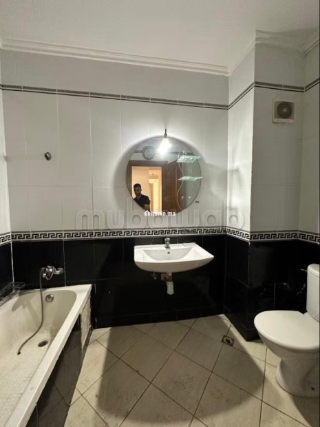 Vend appartement à Hay Salam. 3 pièces. Avec ascenseur - Vente Immobilier - Agadir - photo 5