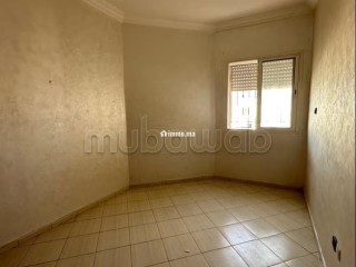 Vend appartement à Hay Salam. 3 pièces. Avec ascenseur - Appartement à vendre - Agadir