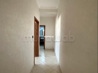 Vend appartement à Hay Salam. 3 pièces. Avec ascenseur - Appartement à vendre - Agadir