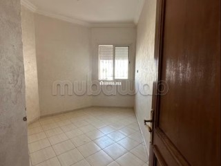 Vend appartement à Hay Salam. 3 pièces. Avec ascenseur - Appartement à vendre - Agadir