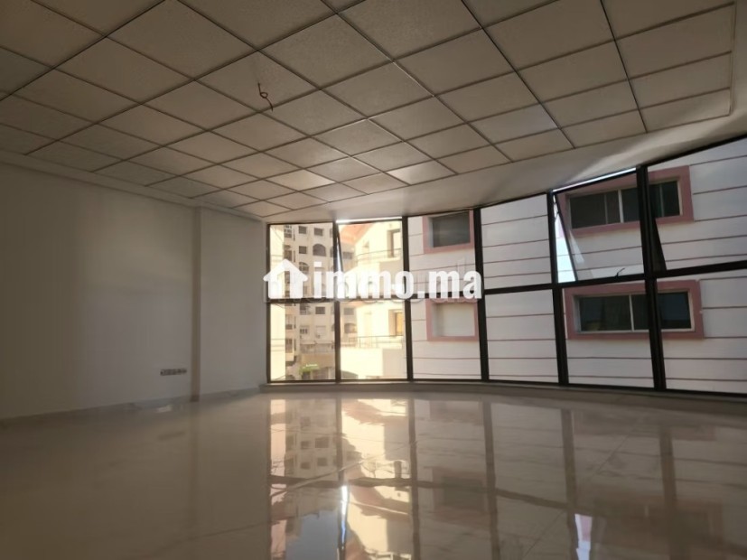 Plateaux bureaux luxe trois façades Avenue des Far - Vente Immobilier - Meknes - photo 4