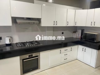 Appt meublé moderne avec terrasse – Dernier étage - Appartement à louer - Casablanca