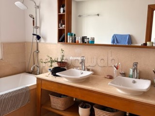 Location appartement meublé moderne avec terrasse a racine au dernier etage - Appartement à louer - Casablanca