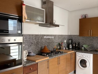 Location appartement meublé moderne avec terrasse a racine au dernier etage - Appartement à louer - Casablanca