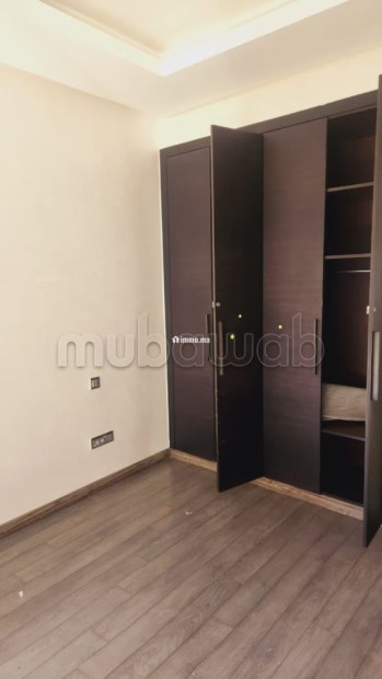 Superbe appartement vide avec terrasse louer – Gauthier - Location Immobilier - Casablanca - photo 4