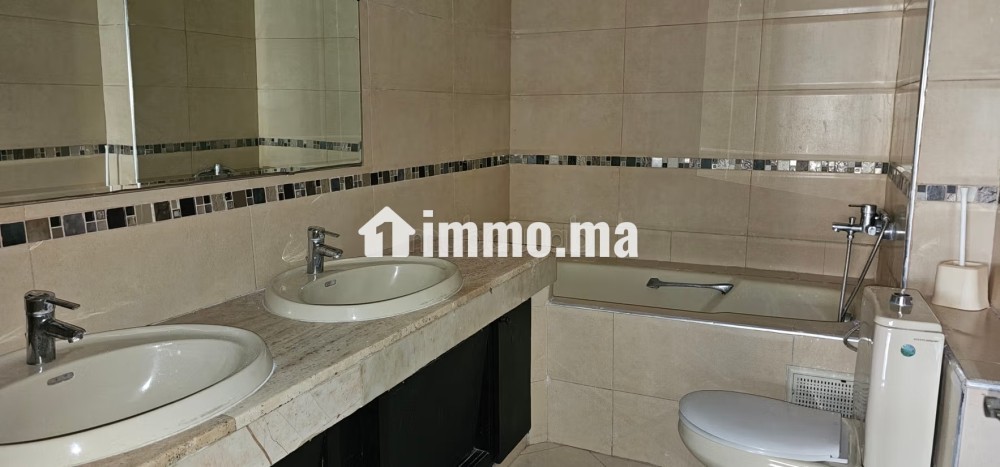 Belle apprt vide racine - Location Immobilier - Casablanca - photo 6