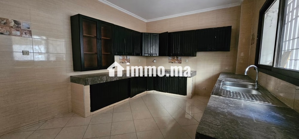 Belle apprt vide racine - Location Immobilier - Casablanca - photo 8