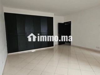 Belle apprt vide racine - Appartement à louer - Casablanca