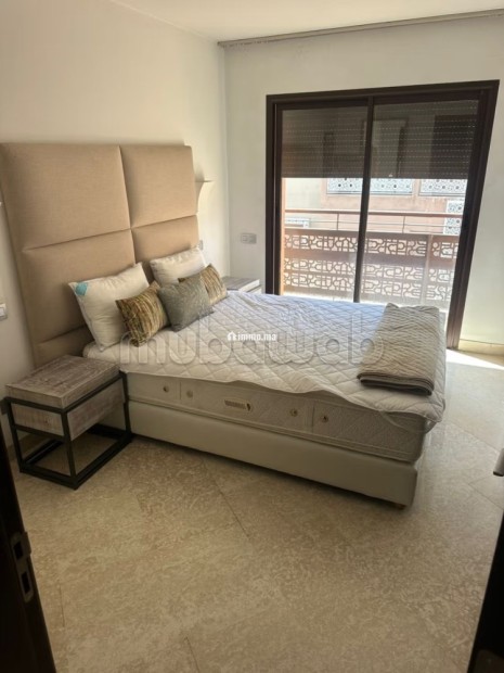 Vente d'un bel appartement à carré eden Guéliz.
Superficie 150 m².
Concierge et climatisation - Vente Immobilier - Marrakech - photo 3