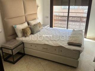 Vente d'un bel appartement à carré eden Guéliz.
Superficie 150 m².
Concierge et climatisation - Appartement à vendre - Marrakech