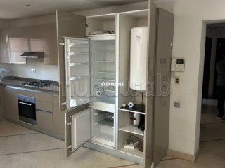 Vente d'un bel appartement à carré eden Guéliz.
Superficie 150 m².
Concierge et climatisation - Appartement à vendre - Marrakech