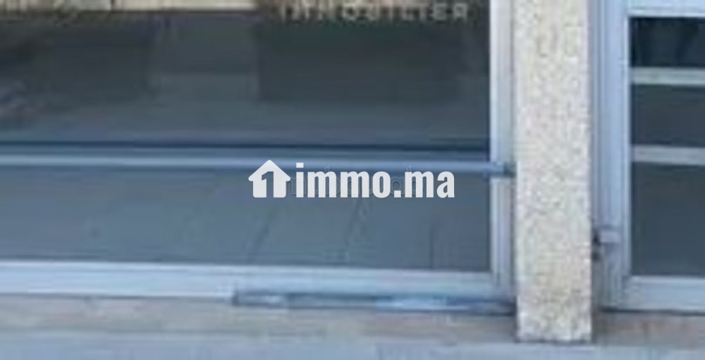 Magasin aménagé à des hôpitaux - Location Immobilier - Casablanca - photo 1