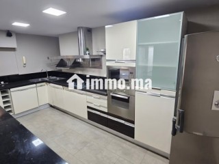 Duplex étage élevé 2CH 160 m2 avec terrasse - Appartement à vendre - Casablanca