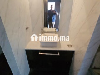 Duplex étage élevé 2CH 160 m2 avec terrasse - Appartement à vendre - Casablanca