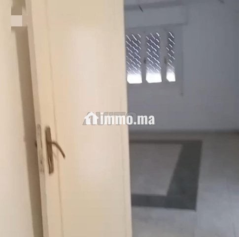 Bureau à louer dans un emplacement stratégique - Location Immobilier - Tanger - photo 4
