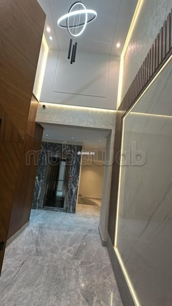 Superbe appartement à louer à Oulfa. 3 chambres. Prestation de conciergerie, air conditionné - Location Immobilier - Casablanca - photo 7