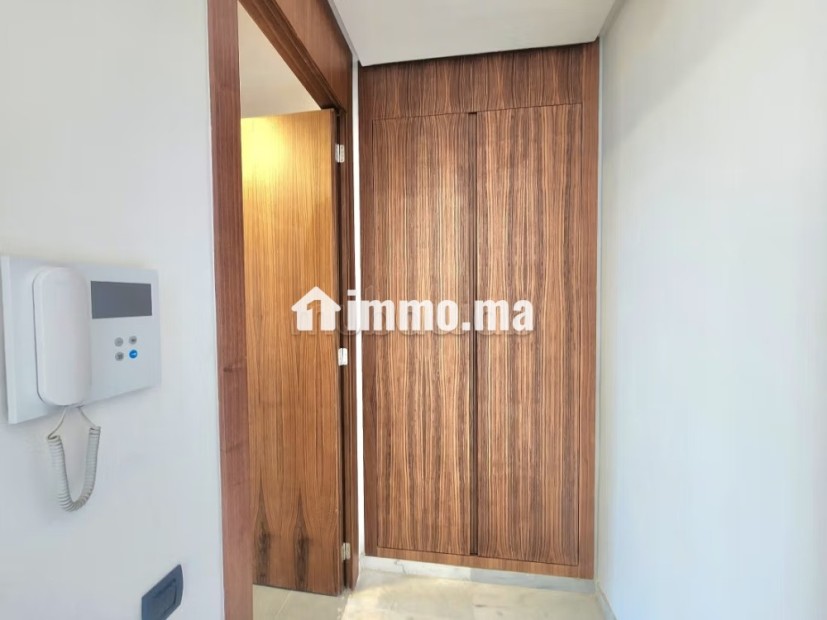 Louez cet appartement à Casablanca Finance City. 4 grandes pièces. Jardin et terrasse - Location Immobilier - Casablanca - photo 5
