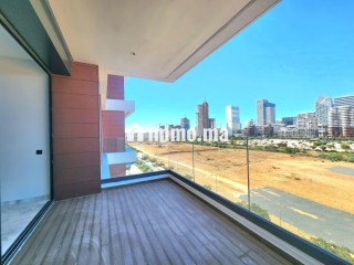 Louez cet appartement à Casablanca Finance City. 4 grandes pièces. Jardin et terrasse - Appartement à louer - Casablanca
