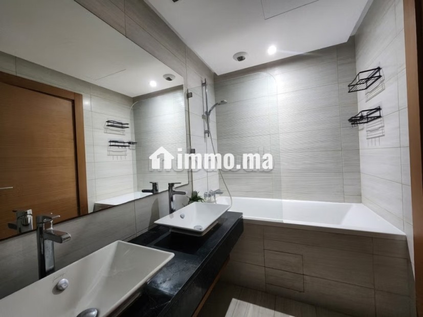 Location d'un appartement à Casablanca Finance City. 2 chambres. Avec garage et ascenseur - Location Immobilier - Casablanca - photo 3