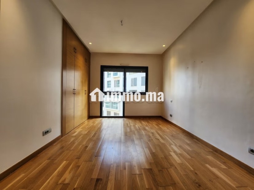 Location d'un appartement à Casablanca Finance City. 2 chambres. Avec garage et ascenseur - Location Immobilier - Casablanca - photo 6