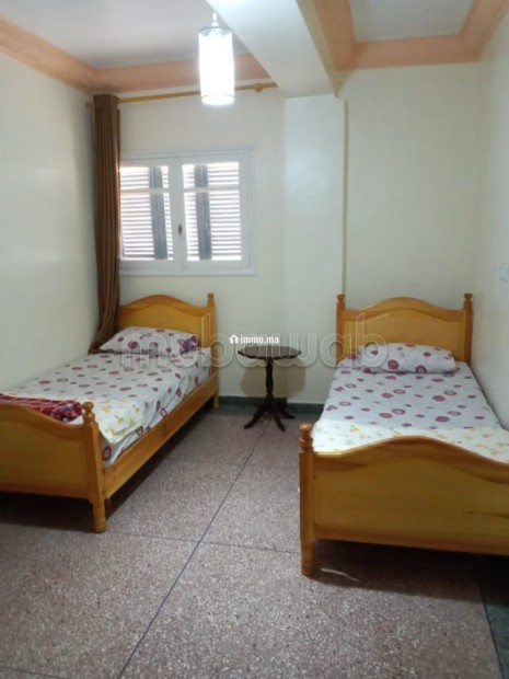 Location saisonnière à Al Hoceima. 3 grandes pièces. Salon traditionnel et système d'antenne parabolique - Vente Immobilier - Al Hoceïma - photo 6