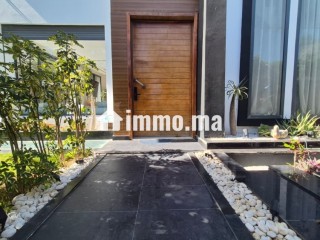 Villa d'angle résidence fermée sur Tamaris - Villa à vendre - Dar Bouazza