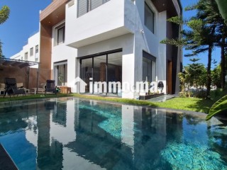 Villa d'angle résidence fermée sur Tamaris - Villa à vendre - Dar Bouazza
