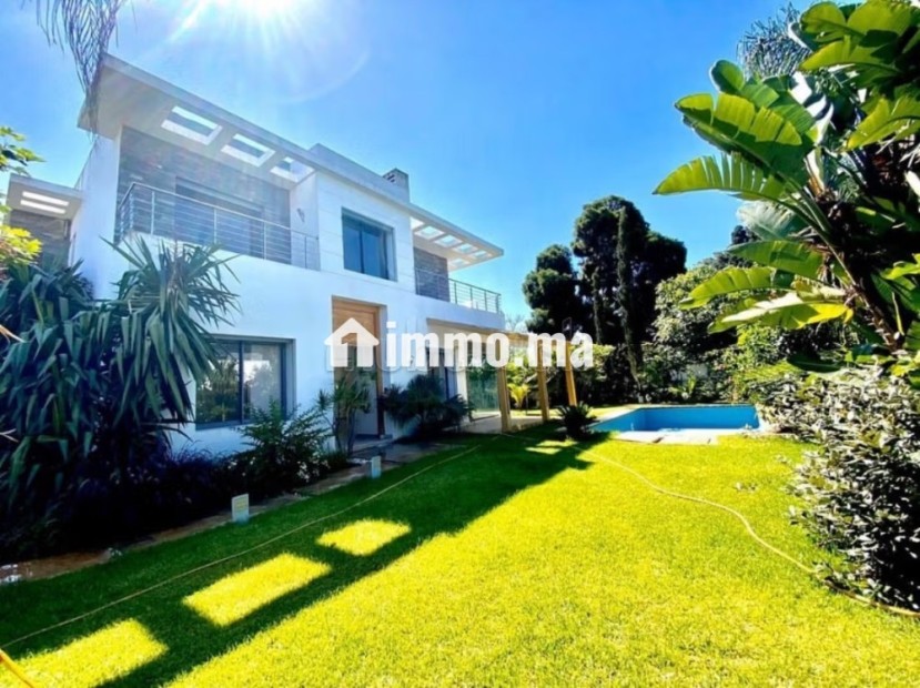 Villa de luxe à louer à Californie. 6 pièces confortables. Garage et terrasse - Location Immobilier - Casablanca - photo 1