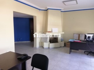 Vend appartement à Riyad. 3 chambres agréables. Porte blindée, salon marocain - Appartement à vendre - Rabat