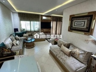 AGRÉABLE APPARTEMENT MEUBLE PISCINE ET GARAGE - Appartement à louer - Temara