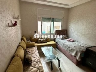 AGRÉABLE APPARTEMENT MEUBLE PISCINE ET GARAGE - Appartement à louer - Temara