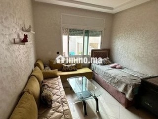 AGRÉABLE APPARTEMENT MEUBLE PISCINE ET GARAGE - Appartement à louer - Temara