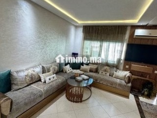 AGRÉABLE APPARTEMENT MEUBLE PISCINE ET GARAGE - Appartement à louer - Temara